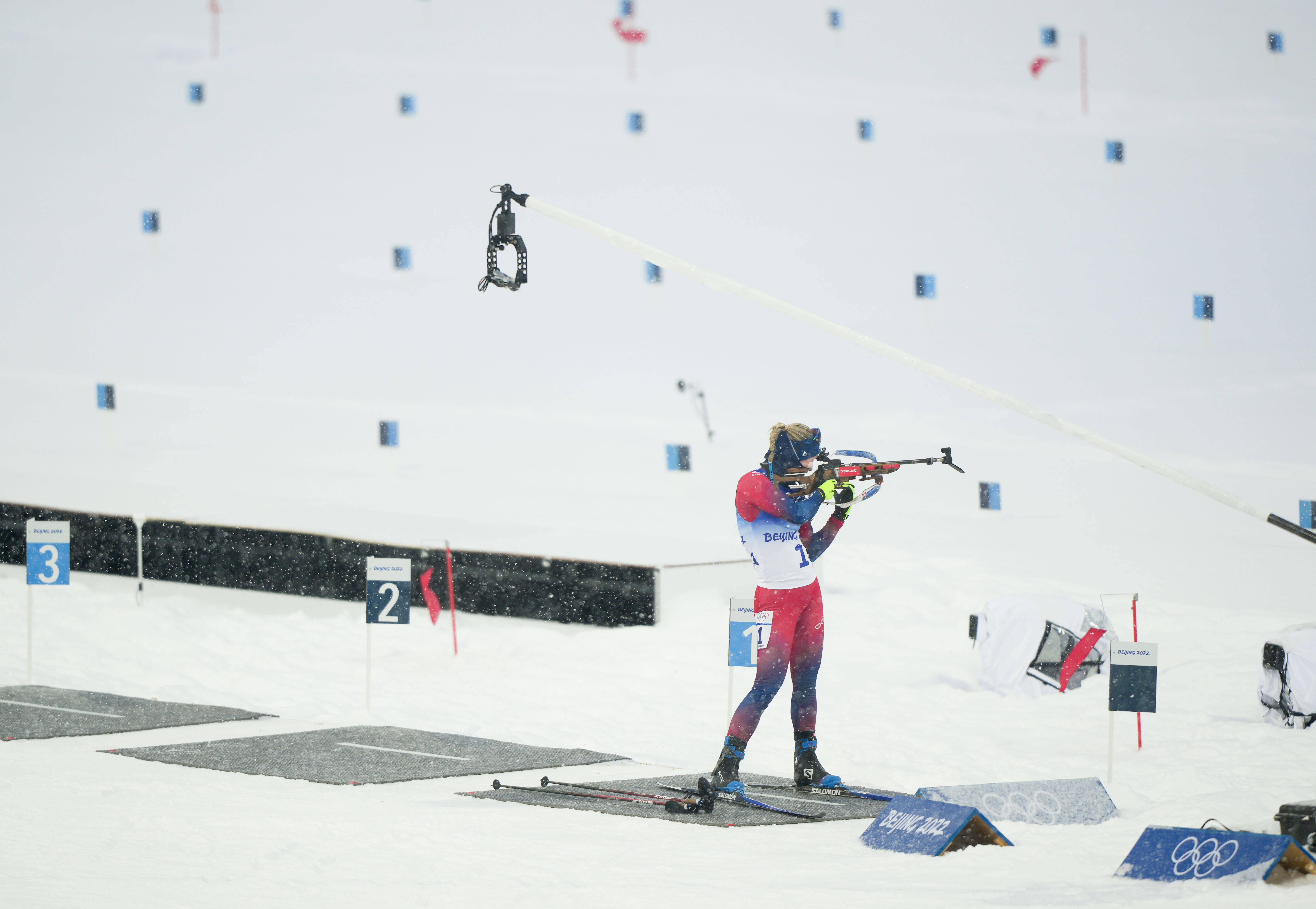 挪威越野滑雪女选手勇夺冠军